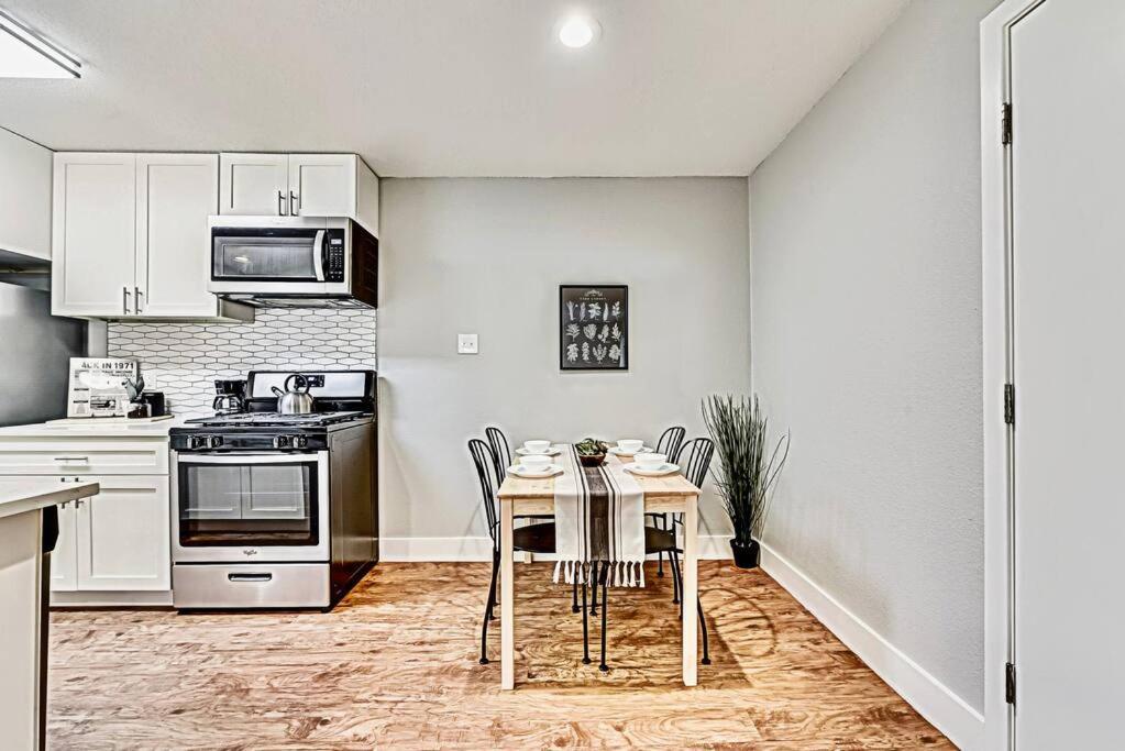 New - Near Deep Ellum + Downtown Dallas Flat Exteriör bild