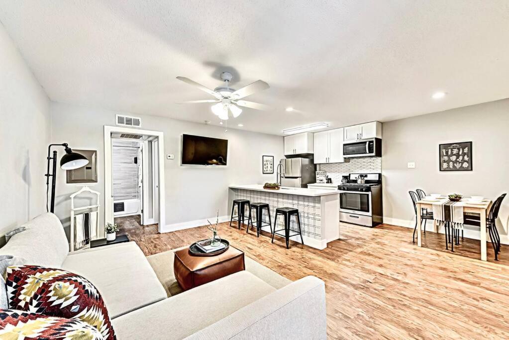 New - Near Deep Ellum + Downtown Dallas Flat Exteriör bild