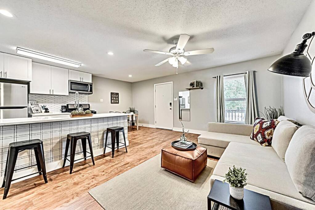 New - Near Deep Ellum + Downtown Dallas Flat Exteriör bild