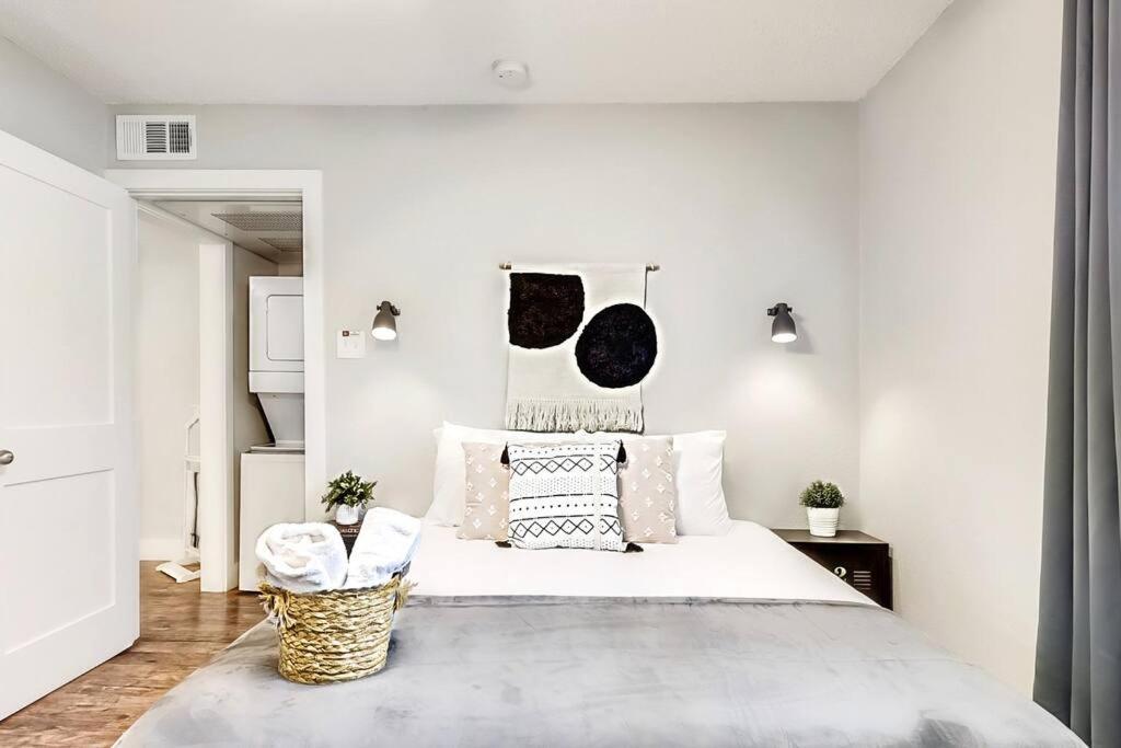 New - Near Deep Ellum + Downtown Dallas Flat Exteriör bild